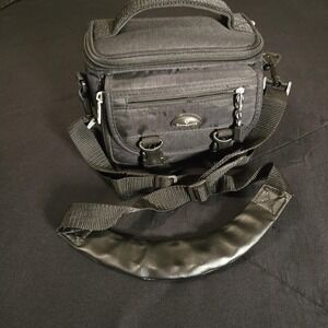 Samsonite Black Nylon Camera Shoulder Bag Case Padded Strap Pockets Accessory